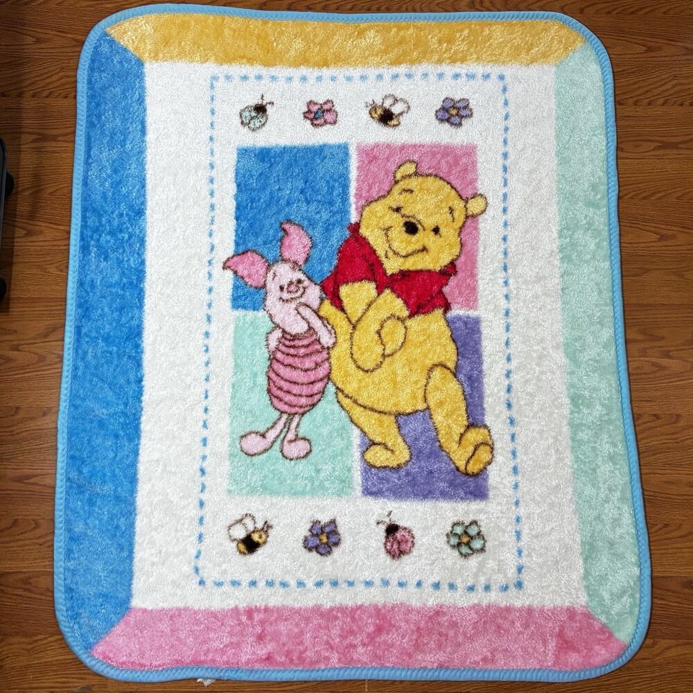 Vintage Winnie the Pooh and Piglet Baby Blanket Pastel Bee Round Corners 40x50